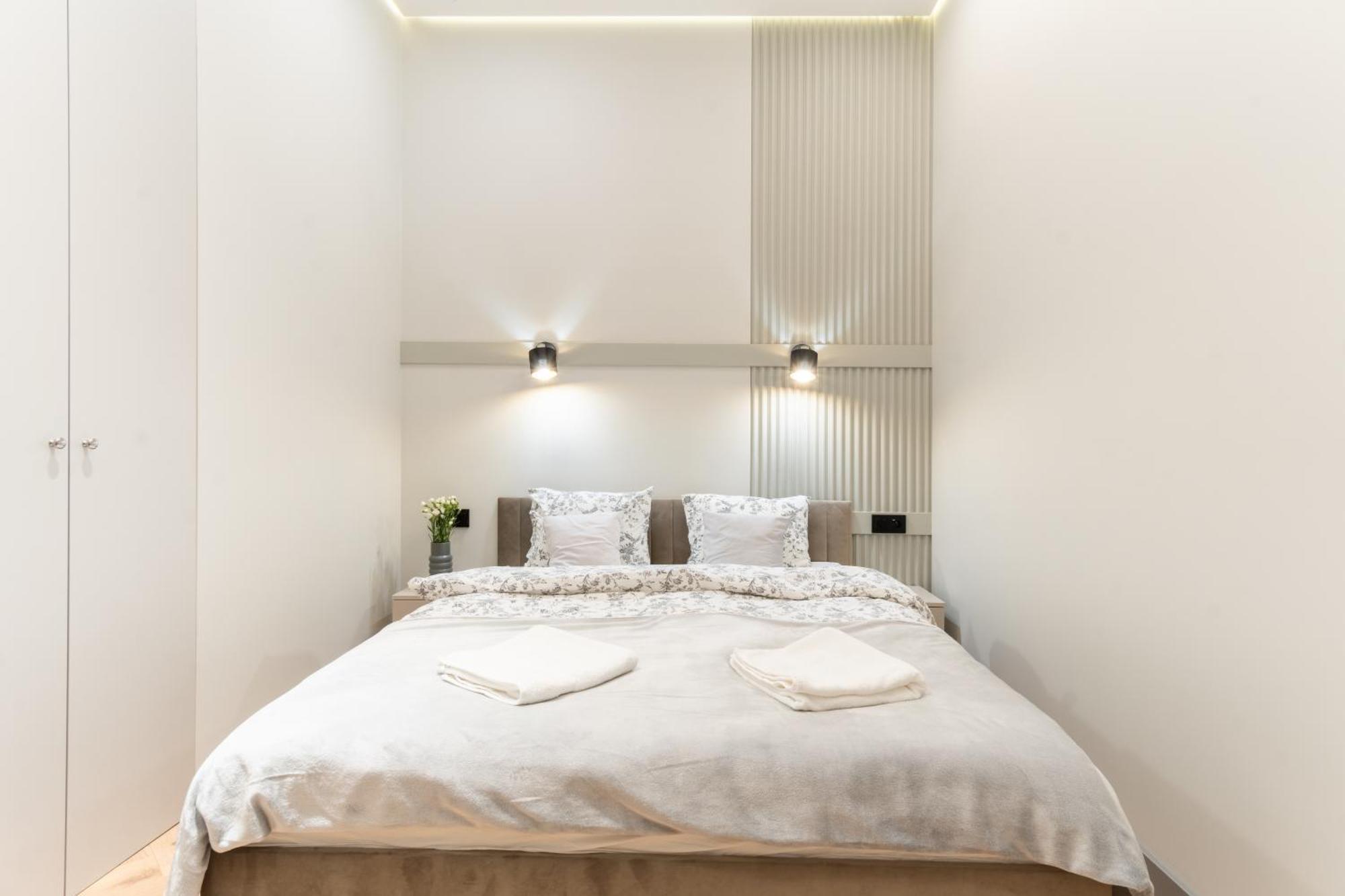 Charm & Comfort Renovated Gem In Old Town Sarego B *